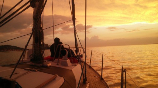 Passeio Sunset em Veleiro Privado no Rio Tejo p/2