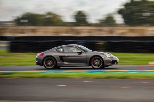 Pilotage 12 tours Porsche Cayman S - Circuit de Trappes (78) ou Circuit de Montlhéry (91)