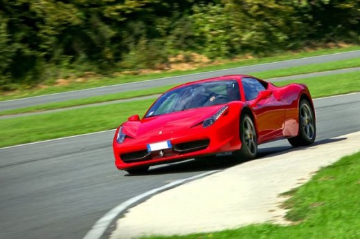 Ferrari and Porsche Driving Experience - 4 laps - Circuit de Trappes (78) or Circuit de Montlhéry (91)