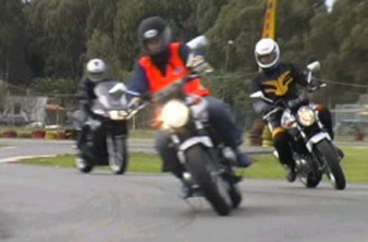 Corso di Guida sicura e sportiva moto propria