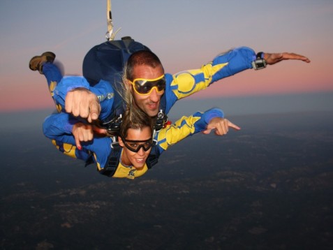 Salto de Queda Livre 4000m em Castelo Branco c/ fotos