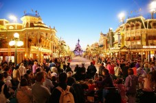 Pacchetto Parigi e Disneyland: Esperienza Indimenticabile