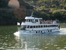 Conferência e Jantar Empresarial a Bordo no Rio Douro (min.35)