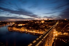 Conferência e Jantar Empresarial a Bordo no Rio Douro (min.35)