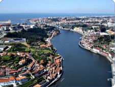 Conferência e Jantar Empresarial a Bordo no Rio Douro (min.35)