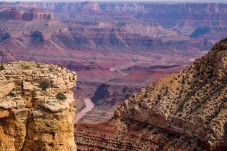 Grand Canyon South Rim tour by luxury limo van