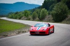 Conduire Ferrari F458 8 tours - Circuit de Trappes (78) ou Circuit de Montlhéry (91)