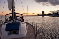 Nuit de voile en bateau sur le Tage avec sonorisation et visite p / 2