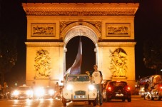 2CV 1h tour Paris by Night for 3 