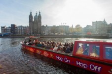 Sightseeing boat tour Amsterdam