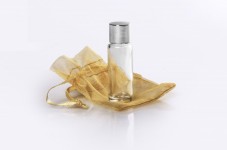 Design Your Own Perfume Gold Experience 