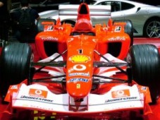 Drive a Formula 1 car x 2 drivers - European Weekend voucher