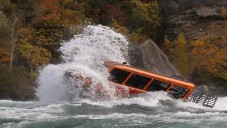 Niagara whitewater jet boat tour